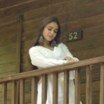 Monica Chaudhary Instagram - 🦢🕊🤍🪞🦜 🪷