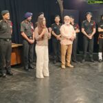 Monica Chaudhary Instagram - Met my guru after a really long time and this happened. I couldn’t stop myself from expressing my gratitude towards @arvindgaur_ sir. His contribution in my life and journey cannot be measured and expressed in words, yet I tried saying my bit. Thank you for being my mentor, my friend and my GURU From stage to silver screen, your students shine because of the values, work ethics and empathy you have taught them. Forever a part of Asmita Family ~ Monica Chaudhary @asmitatheatre_ @asmita.theatre