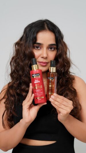 Monica Chaudhary Instagram - I recently discovered this AR Style Try on Tool by TRESemmé and it has literally changed my style game. ✨
In just a few clicks, I figured out what style would suit my face and recreated it using TRESemmé Heat Protect Spray and added shine with TRESemmé Gloss Ultimate Serum.
I think I did a decent job. Do you agree?
Also comment and tell me what style you want me to recreate next ✨

#Ad

#TRESemme #TresemmeIndia #HeatProtectSpray #HeatProtect #HairStyling #HeatStyling #SalonSmoothHair #SalonAtHome #Haircare #ShinyHair #GlossyHair #HealthyHair #ProfessionalHairCare #HaircareCommunity #GoodHairDays #TresemmeHair #TresemmeHaircare #Tresemmepartner #sponsorship #ad #nostylenodamage 
@tresemmeindia