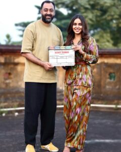 Monica Chaudhary Instagram - Had so much fun shooting for Risky Romeo! This film is indeed special to me ❤️🎬 @mesunnysingh you are the most awesome co actor ever and @abirsenguptaa thank you for trusting with your favourite character in the film :) Can’t wait for the world to see the film!! #riskyromeo @monicachaudhary_ @mesunnysingh @abirsenguptaa @anushreemehtaa @pri1216 @rameshyadav2204 @jaadugarfilms @prmotionpictures #kritikharbanda