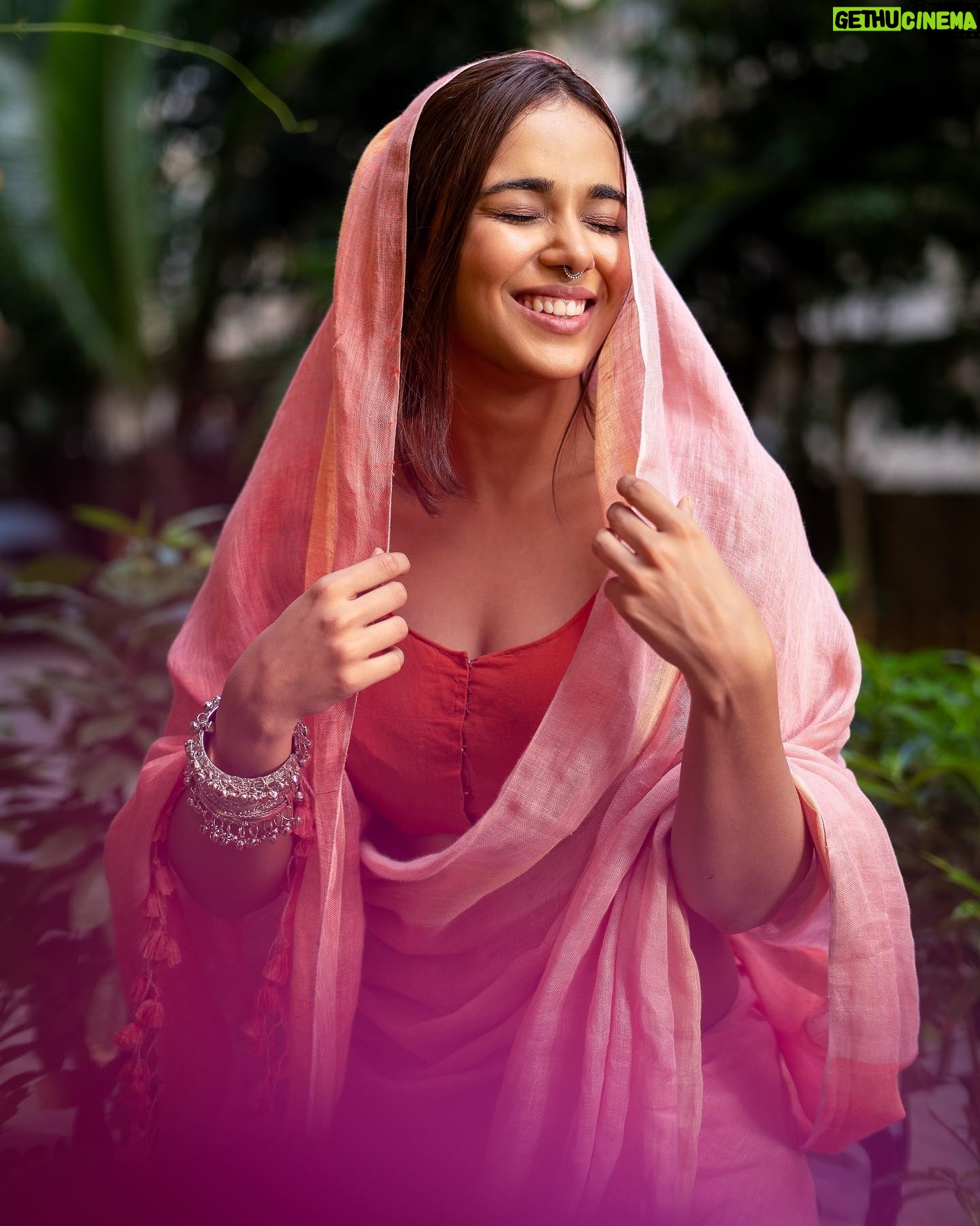 Monica Chaudhary Instagram - Just casually humming …‘sheesh mahal na mujh ko suhaye…tujh sang sukhi roti bhaaye’ Wearing @saphedliving 🌸🧿