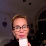 Monika Absolonová Instagram – Dekuju❤️❤️❤️vsem odepisu! Ale ne ted🙏nezlobte se… nemam na to kapacitu. Jen zprav od kamaradu mam 300 a postupne odepisuju…dekuju za pochopeni