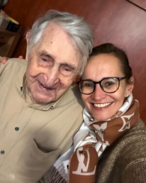 Monika Absolonová Instagram - Vsem, kteri se dnes narodili vse nej! Narodil se dnes muj mily Bob Klepl a taky muj deda Olda❤️je mu 97 let🙏tak hlavne hodne zdravi❤️❤️❤️vsechno neeeej🙏