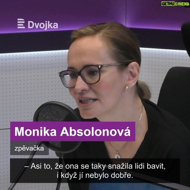 Monika Absolonová Instagram - Herečka a zpěvačka Monika Absolonová o nové roli v Blízkých setkáních Adély Gondíkové na Dvojce: Judy Garland chtěla lidi bavit, i když jí nebylo dobře. To máme společné. Celé video na webu Dvojky.
