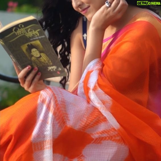 Monika Bhadoriya Instagram - #reelsofinstagram #indiansaree #loveyouzindagi