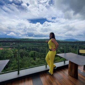 Monika Bhadoriya Instagram - Shooting cum vacation 🌈🌧☔️🏝

#shootmode  #workmode❤️ #vacationmode #positivelife #happyplace  #journeybegins #growthmindset #positiveenergy #meditativemind🧘‍♀️ #mountainslovers