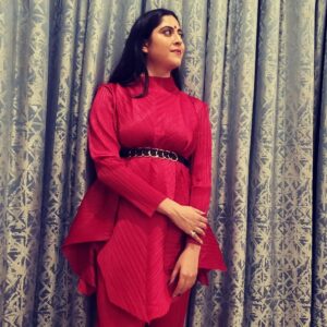 Monika Bhadoriya Instagram - Sometimes you can't see yourself clearly until you see yourself through the eyes of others.