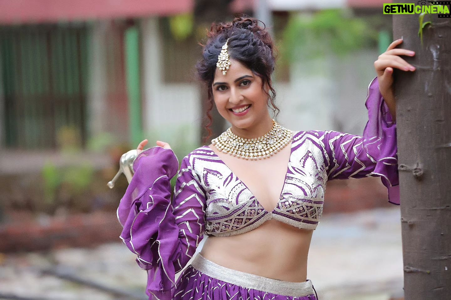 Monika Bhadoriya Instagram - #lifestyle #indianwear #makeup