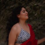 Monika Bhadoriya Instagram - Your attitude determines your direction😊 #beautifulgirls #beautifullife #blessed #lifestyle #ethanicwear #reellife