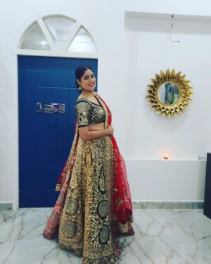 Monika Bhadoriya Instagram - Diwali vibes ✨️ 💫🧨🎆🎇