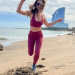 Monserrat Torrent Instagram - Comenzando la primavera por estos lados 🌺☀️ Después de pasar 2 inviernos seguidos, ya se empieza a extrañar el buen clima 🙃 . . . #instadaily #instagood #deporte #playa #spring