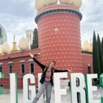 Monserrat Torrent Instagram - ✈️ Hoy Sábado en @sabingochv los invito a viajar hasta Figueres en Catalunya 😃 Estuvimos en el Museo de Dalí, en un Castillo Fortaleza, en el Mercado y muchos lugares más!! Los invito a disfrutar de todo el trabajo que hicimos junto a @nicobarrios 😊 por las pantallas de @chilevision #instadaily #instagood #instalike #europa #figueres #viajes