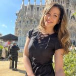 Monserrat Torrent Instagram – 😊 Una vueltecita a lo turista 
👉🏻 Sabían? La Sagrada Familia lleva 142 años en construcción, y su creador, Antoni Gaudí, está enterrado al interior de la la Basílica. Gaudí es el máximo exponente del Modernismo Catalán y su obra está presente en muchos rincones de la ciudad.
Este lugar es uno de los 3 más visitados de España y más allá del tema religioso, como obra arquitectónica es un lugar alucinante de ver si andan por #barcelona

👗 @wadoschile 

#viajes #instalike #instadaily #dress #trip #2024
