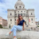 Monserrat Torrent Instagram - Descubriendo un nuevo rinconcito de esta encantadora ciudad 💛 #alfama en #lisboa y su pintoresco e icónico tranvía (que ya iba de vuelta 😅 por si acaso) #portugal #europa #vacation #instadaily #instalike #trip #viajes