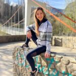 Monserrat Torrent Instagram - 🏔️ Hermosos capítulos de @sabingochv hicimos en Coyhaique 😃 Un paisaje que enamora! Montaña, ríos, lagos, reservas nacionales y muchas cosas más! Qué linda es nuestra Patagonia 🩵 Outfit 🏃🏻‍♀️@runmorechileoficial Súper cómodos y preciosos diseños, y lo mejor, de una calidad a otro nivel! #surdechile #chile #instadaily #instagood #instalike #outdoor #sport #tvshow