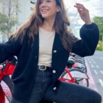 Monserrat Torrent Instagram - ✨Viernecito✨ Cómo se les viene el finde? 😊 Yo, adivinen que pasa mañana! 👵🏻 #instadaily #instalike #instagood #friday #viernes #vibes #weekendvibes