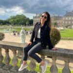 Monserrat Torrent Instagram - 🧡 Paris y su magia #paris #europa #instadaily #instalike #trip #france