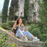 Monserrat Torrent Instagram – 😃 Y con la Mochila llegamos hasta Girona!
Mañana sábado desde las 15:00 en @sabingochv todos invitados a viajar hasta esta hermosa provincia de la región de Cataluña ❤️💛 y ver el resultado del trabajo que hicimos junto a @nicobarrios 🙌🏻
Y para quienes vieron Games of Thrones, se dieron cuenta de algo? 🫢 a ver si adivinan jejeje
Los esperamos!!!!
#instadaily #instalike #tvshow #tv #onair #trip