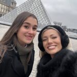Montaine Mounet Instagram – Un peu de culture 👨🏼‍🎨🇫🇷 
•
•
•
•
•
#picoftheday #love #paris #france #art #louvre #peinture