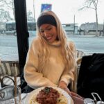 Montaine Mounet Instagram - Paris dump ✨ • • • • • #picoftheday #paris #parisfrance #france #girls #friends #parisfood #musée #love #life