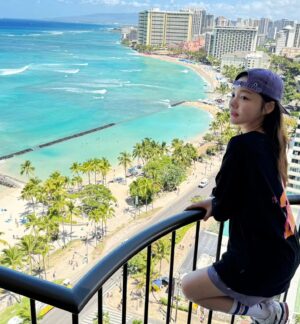 Moon Ji-in Instagram - ❤️
.
.
#hawaii
#waikikibeachmarriott #marriottwaikiki 
@marriottwaikiki
