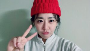 Moon Geun-young Instagram - ⠀⠀⠀⠀⠀⠀⠀⠀⠀⠀⠀⠀⠀⠀⠀⠀
모두 메리크리스마스♥️

#윤할매의모자선물
#기억의해각봐쥬셔서감사해요
#Day2290💋