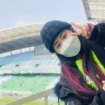 Moon Geun-young Instagram - ⠀⠀⠀⠀⠀⠀⠀⠀⠀⠀⠀⠀⠀⠀⠀⠀ 아직도 떨림과 설렘이....🔥 전북현대 선수들 수고하셨습니다! 반겨주신 전북현대 팬 여러분들 감사합니다! #아직도 #두근두근 #별열개가즈아💚