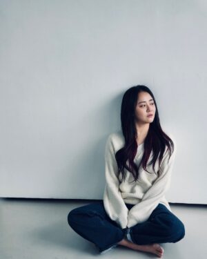 Moon Geun-young Instagram - ⠀⠀⠀⠀⠀⠀⠀⠀⠀⠀⠀⠀⠀⠀⠀⠀
분위기가 좋아.

#Cré_Company #8