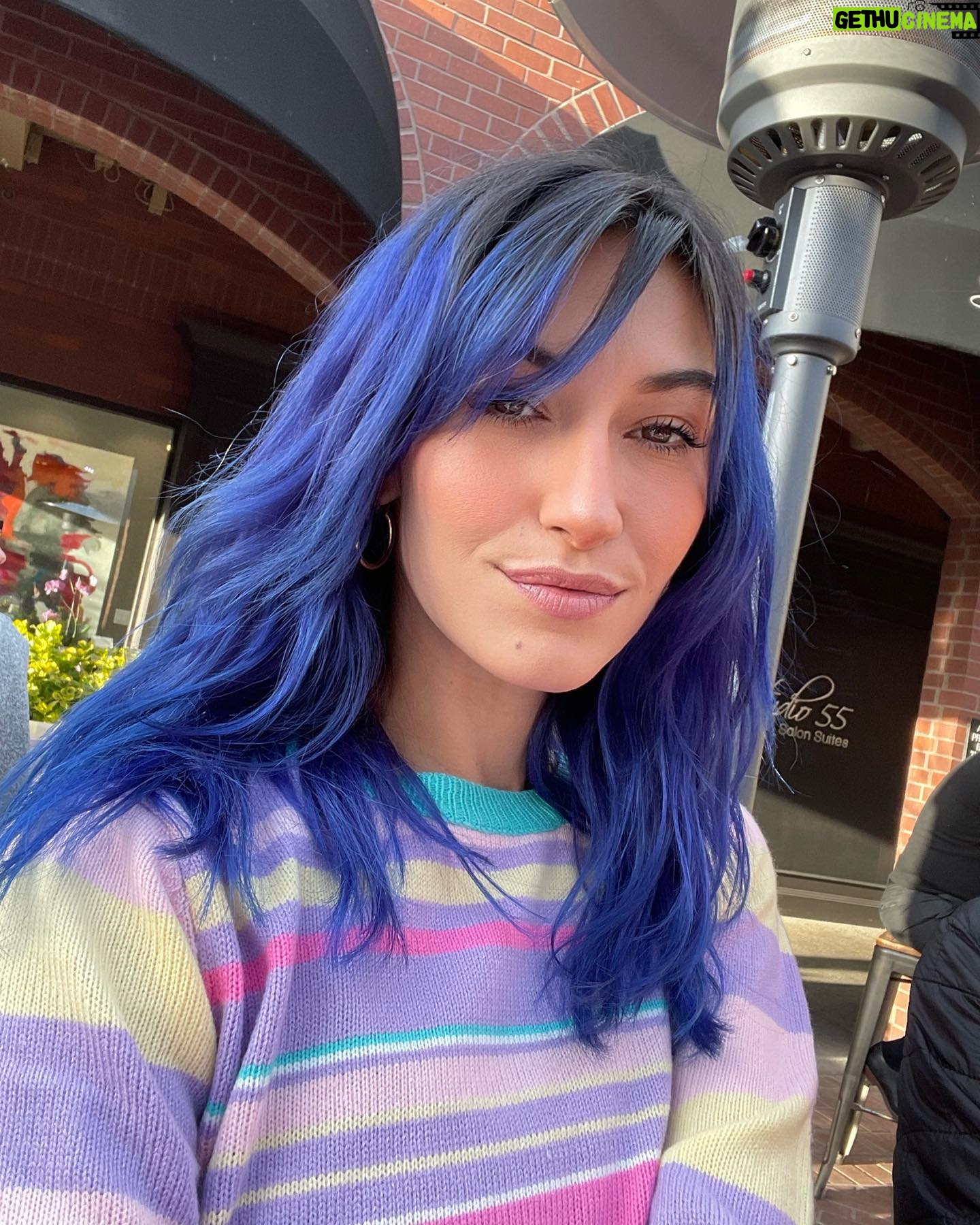 Moon Suicide - 4K Likes - blue hair was a very cute moment for me 🤔💙