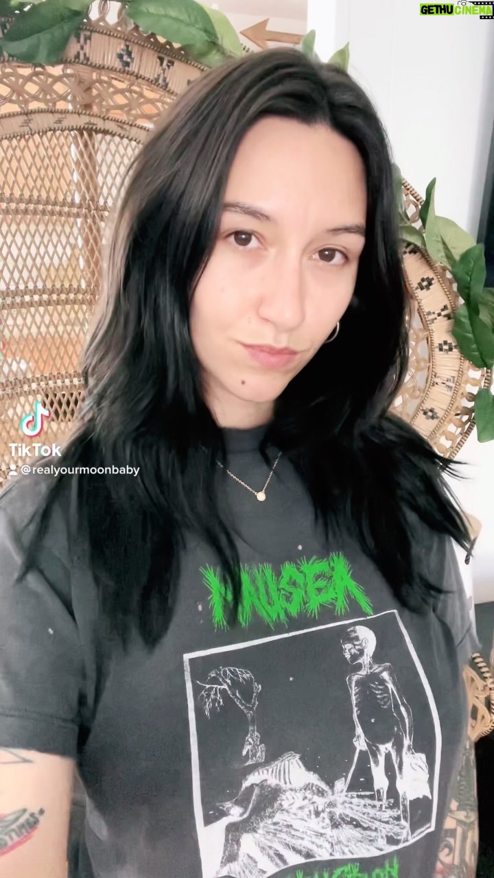 Moon Suicide - 3.2K Likes - yay makeup 🥹🖤