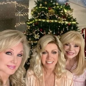 Morgan Fairchild Instagram - #OnMyWalk to more set pics from #LadiesOfThe80s #ADivasChristmas with the lovely @thedonnamills & Loni Anderson! Catch us on @lifetimetv on Saturday, Dec 2 at 8pm ET/7pm CT. SendyLove & #HappyHolidays To You All #MerryChristmas 💗🎉💗🎄💗🎅🏻💗🎁💗🦌💗🎉💗🎄💗🎅🏻💗🎁💗🦌💗🎉💗🎄💗🎅🏻💗🎁💗🦌💗🎉💗🎄💗🎅🏻💗🎁💗🦌💗🎉💗🎄💗🎅🏻💗