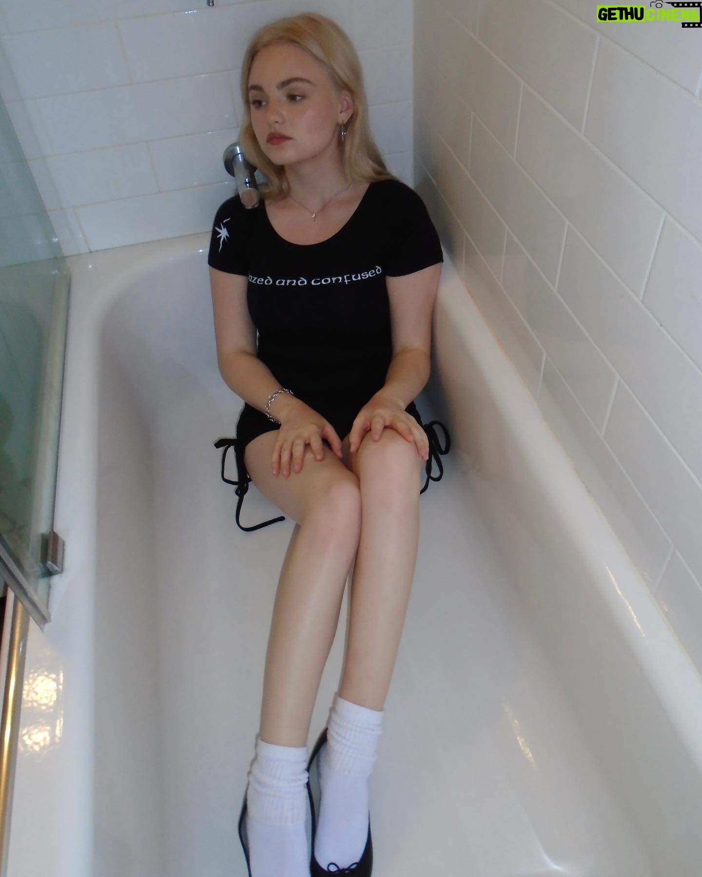 Morgan Lily - 2.9K Likes - for @radiodolls 🫧🫧