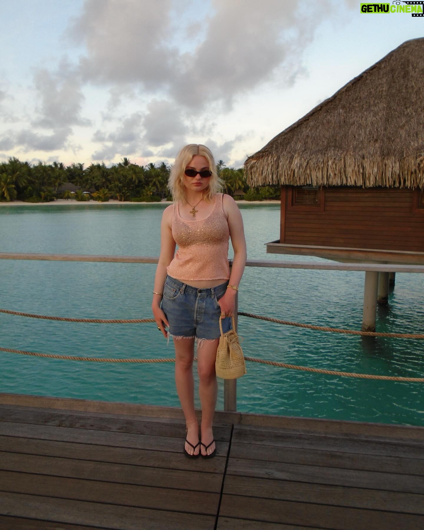 Morgan Lily - 2.9K Likes - 🌺24🌺🎂 @fsborabora
