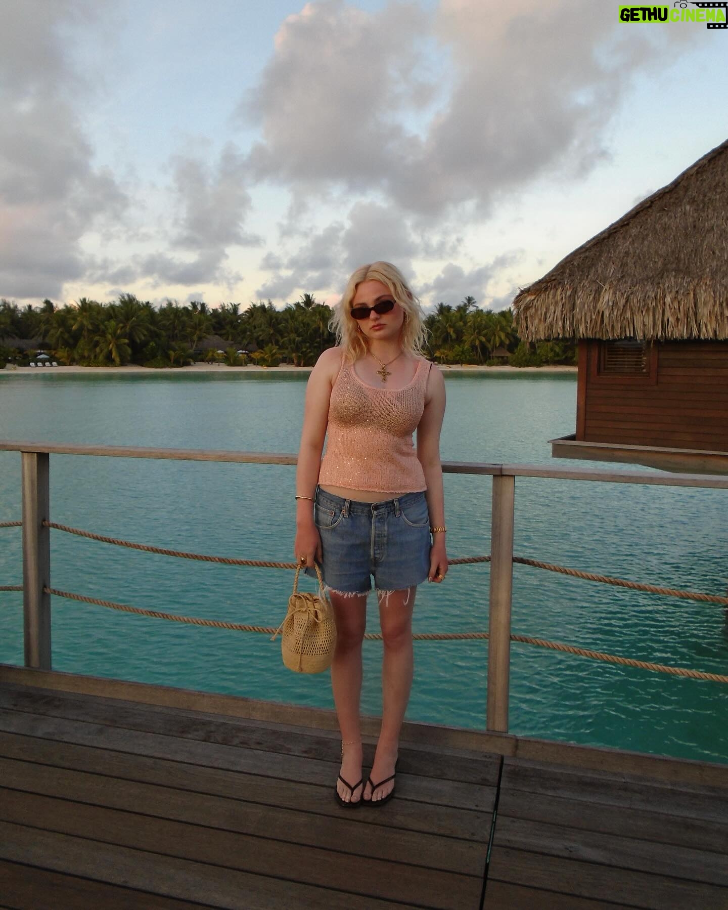 Morgan Lily - 2.9K Likes - 🌺24🌺🎂 @fsborabora