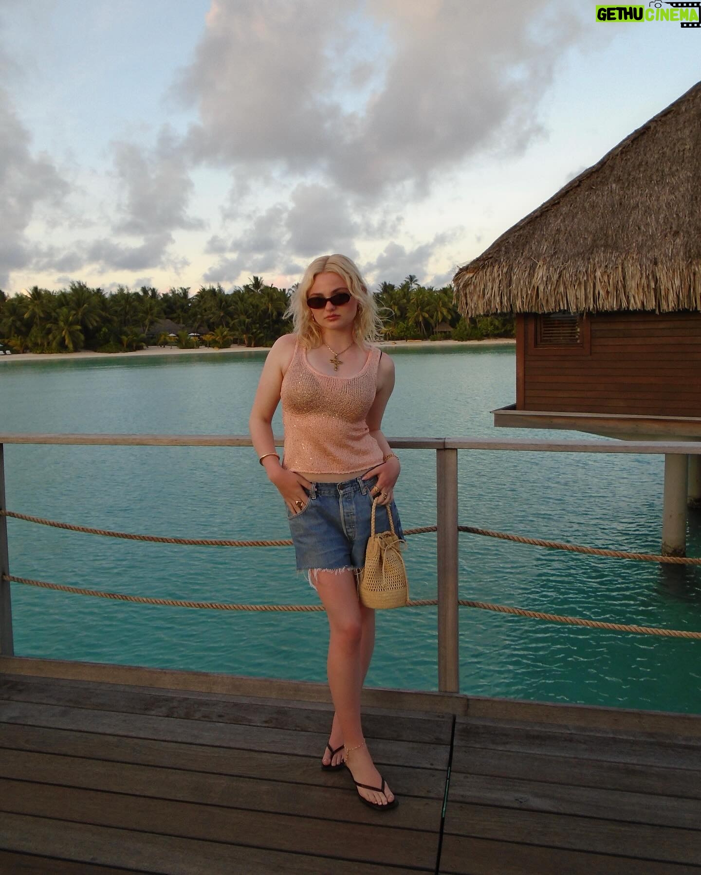 Morgan Lily - 2.9K Likes - 🌺24🌺🎂 @fsborabora