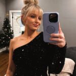 Morgan Huelsman Instagram – christmas = happiness.🎄it means precious time with family. lights everywhere. homemade sugar cookies. santa magic. cuddles by the fire. the grinch. random dancing. festive bars. sleeping in. sparkly dresses. hallmark movie coats. hot chocolate. furry pack walks.🎅🏼happiness = christmas. my favorite time of year. merry christmas & happy holidays friends. I love each & every one of you here.