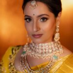 Mounika Dev Instagram - @mounikadeviofficial effortlessly carrying this summery look that’s perfect for summer weddings Makeup and styling- @pavanareddy__ Hair - @hairstoriesbypriyanka Blouse - @kavyavigneshofficial Jewellery- @new_ideas_fashions To know more about Pavana Reddy’s Bridal makeup packages please get in touch in whatsapp : 8056686603 Email - pavanahairandmakeup@gmail.com 📍Based in chennai | Hyderabad 🌍Works globally [ Bridals | Brand shoots | Ad commercials | Events #pavanareddy #pavanareddymakeupartist ]