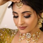 Mounika Dev Instagram - Sooseki 🔥 Makeup @subsartistry Hair @_stylenart_ Saree draping @style_with_anbu Stylist @hannah.glory Jewels @aarvee.chennai Saree @houseofayati Blouse @ashtag_sewing Photography @sano_visuals