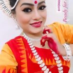 Mousumi Nayak Instagram - Shubh Navaratri to everyone 😇🙏🏻