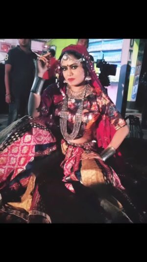 Mousumi Nayak Instagram - “Chumki” se ta pani re budiba nai ki
@girish_mohanty 
@upasana_actress 
#odiafilmindustry 
#odiamovie 
#odiasong 
#ollywoodindustry 
#ollywoodactress