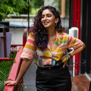 Mrinmayee Godbole Instagram - It gives us great pleasure to announce our second film with the lovely 𝗠𝗿𝗶𝗻𝗺𝗮𝘆𝗲𝗲 𝗚𝗼𝗱𝗯𝗼𝗹𝗲. With her tremendous emotional range and  scintillating screen presence, Mrinmayee has an exceptional ability to breathe life into her characters. We know her to be a powerhouse of talent and are super excited to see the magic she weaves into #TohTiAniFuji 
.
.
#MrinmayeeGodbole #marathi #marathifilm #marathifilms #marathicinema #risingstar #romance #drama #platoononefilms #kyoto #japan