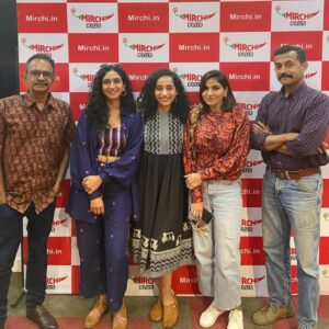 Mrinmayee Godbole Instagram - A day full of radio interviews made breezy with this lovely outfit by @taroindiaofficial 
@gateway.pr ✨ 

#promotions #ayezindagi #yapyap