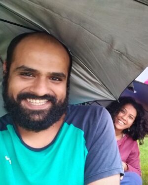 Mrinmayee Godbole Instagram - 🫶🏼

#rainyday #nofilter #thirdwheel