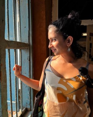 Mrinmayee Godbole Instagram - 🌞 

#sunkissed