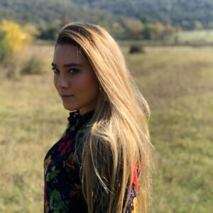 Müge Uyar Instagram - #günaydın 🌻🍃