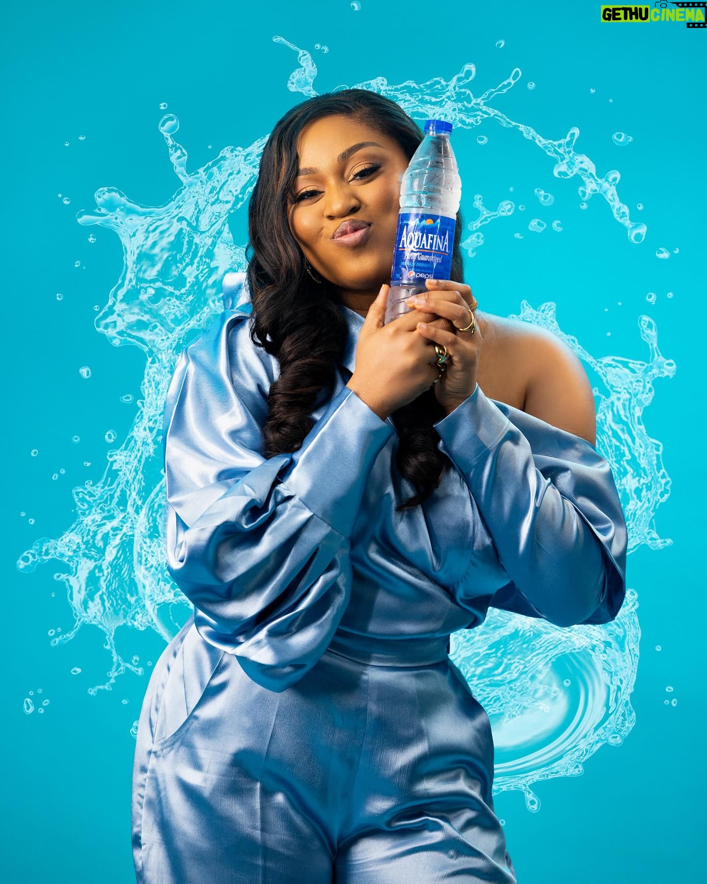 Munachi Abii Instagram - My Padi and I are sending love, light, and kisses to you all. We wish you an amazing December. 💖💡 #AquafinaPremiumDrinkingWater #AquafinaPadiOfLife