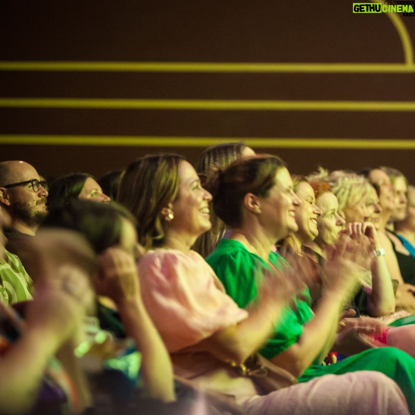 Myf Warhurst - 1.9K Likes - Perth Bang Fam! You rly showed up. š©· What a fun time at the gorgeous Regal Theatre in Subiaco.
Thanks to @janellekoenig for being our special guest and telling a Nigella Lawson story so hilarious our faces hurt.
š·: by Bang Fam @chriskerr__ š§” Thanks Chris!