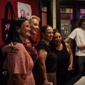 Myf Warhurst Instagram - Perth Bang Fam! You rly showed up. 🩷 What a fun time at the gorgeous Regal Theatre in Subiaco. 

Thanks to @janellekoenig for being our special guest and telling a Nigella Lawson story so hilarious our faces hurt. 

📷: by Bang Fam @chriskerr__ 🧡 Thanks Chris!