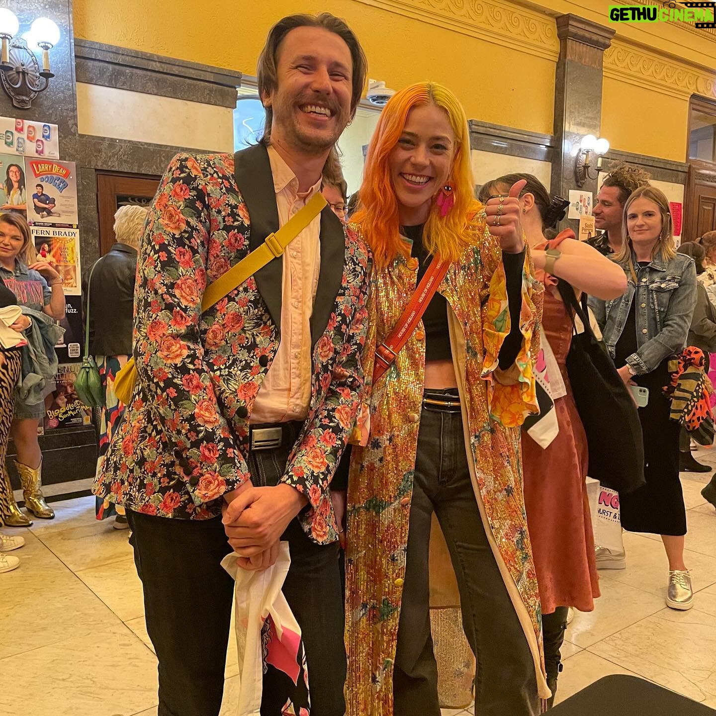 Myf Warhurst - 1.6K Likes - Melbourne you made our hearts explode! Our biggest Bang On Live to date and hometown too. š§”
Thank you for coming to our Town Hall show, for dressing up, and for being the greatest community. We are so lucky. Thanks to beautiful @joelcreasey and @kitwarhurst for being our secret special guests!
It all feels like a dream. Hereās a few piccies to confirm itās real.
Brissie, youāre next! š©· Tickets for all remaining Bang On Live shows on sale now and going fast. Link in bio.