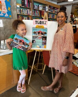 Mykal-Michelle Harris Instagram - A great event @villagewellcc with my author Auntie @mrsbrownsbooknook Thanks to everyone who came out!  Special thanks to Miss @midgesaysthis I was sooooo surprised 🩷🩷🩷😍 and Aunt @teenyanthony 🩷💚. Love you and of course Aunt @thekplife #love #family #author #kimraisingkim #ravenshome #read #blessed